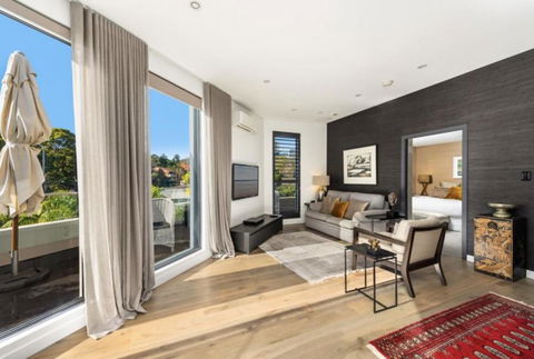 B312S - Luxury Waverton Apartment - ACT Tourism 0