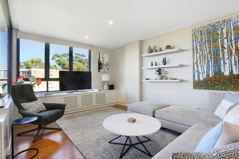 B314S - Waverton Village Heights - ACT Tourism 1