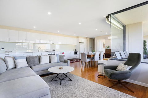 B314S - Waverton Village Heights - ACT Tourism 2