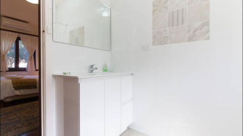 B4 Crawley Apartment 1 BRM & Sleepout Near UWA - ACT Tourism 3