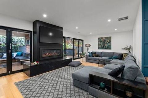 BADGER HOUSE - 4 Bed, 4 Bath, Stunning Entertainer Plus Fire - ACT Tourism 0