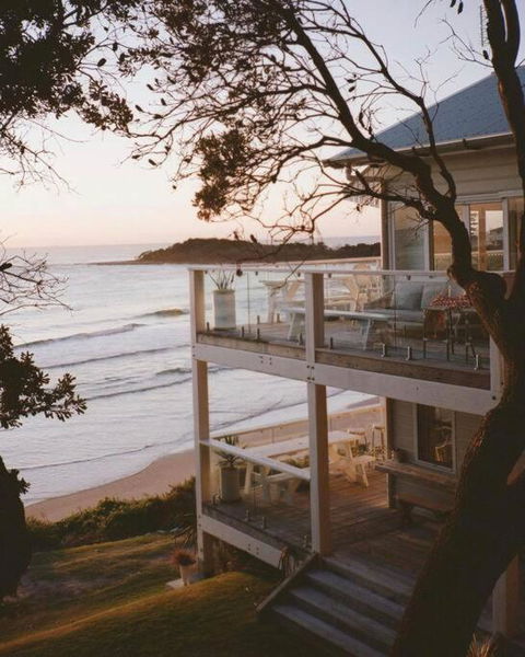 BAY PROPERTIES . Beach House Yamba - ACT Tourism 0
