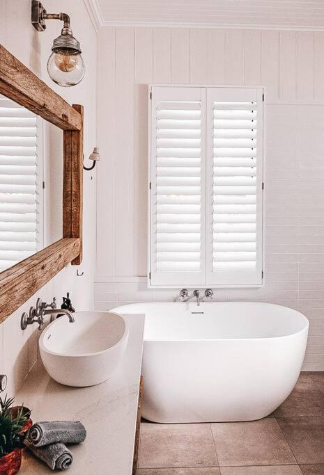 BAY PROPERTIES . Beach House Yamba - ACT Tourism 2