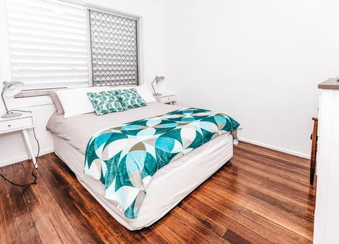 BAY PROPERTIES . Pacific Lodge - ACT Tourism 1