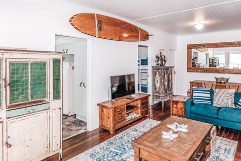 BAY PROPERTIES . Pacific Lodge - ACT Tourism 3