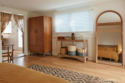 BAY PROPERTIES . The Sailors Bungalow - ACT Tourism 4