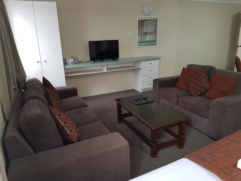 Southport Motel & Apartments - ACT Tourism 9
