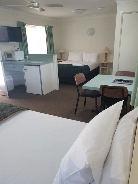 Southport Motel & Apartments - ACT Tourism 20