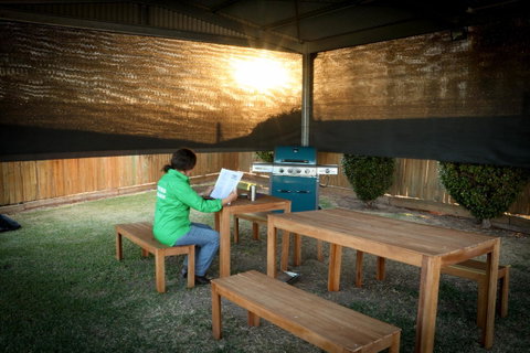 Emerald Park Motel - ACT Tourism 9