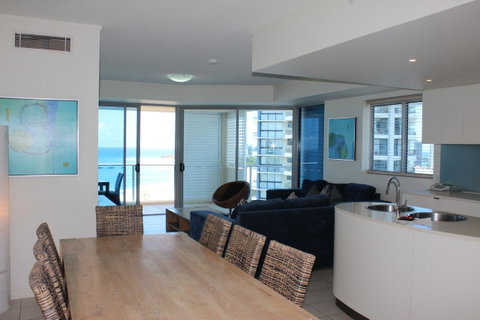 Blue C Coolangatta - ACT Tourism 32