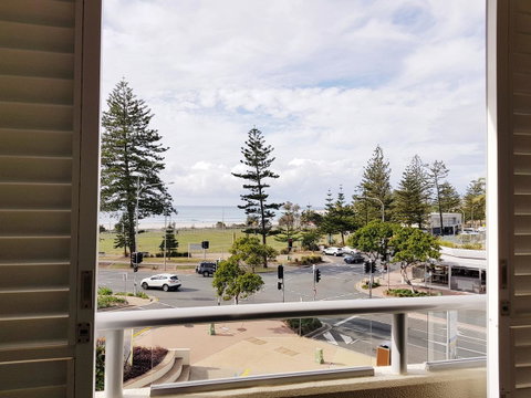 Blue C Coolangatta - ACT Tourism 5