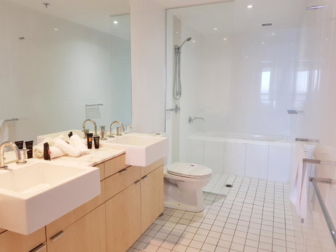 Blue C Coolangatta - ACT Tourism 10