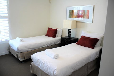 Blue C Coolangatta - ACT Tourism 24