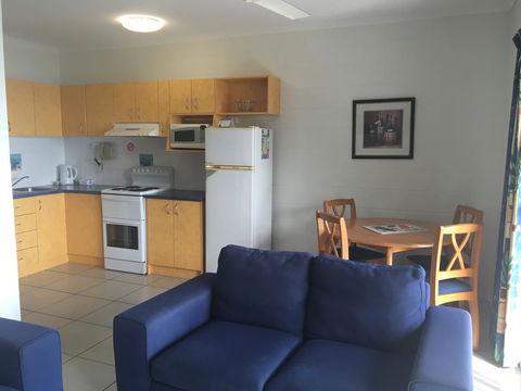 Whitsunday Waterfront Apartments - ACT Tourism 20