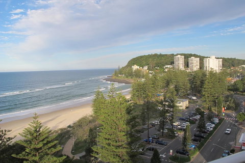 Pacific Regis Beachfront Holiday Apartments - ACT Tourism 12