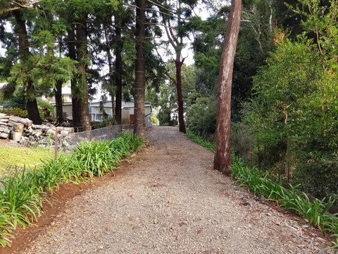 Bee-Haven Cottage - ACT Tourism 4