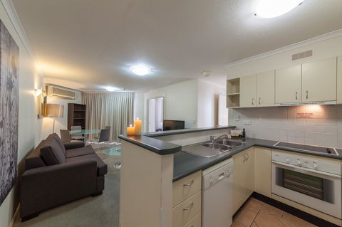 West End Central Apartments - ACT Tourism 13