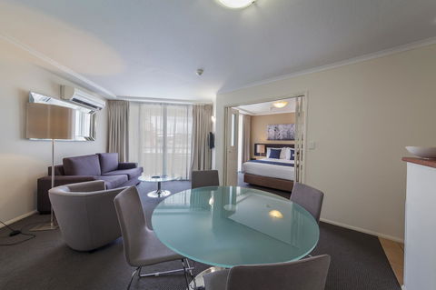 West End Central Apartments - ACT Tourism 3