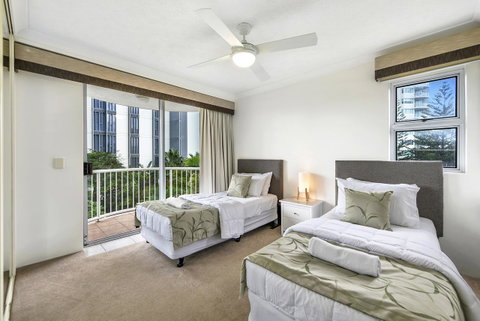 The Ritz Resort Heated Pool - ACT Tourism 9