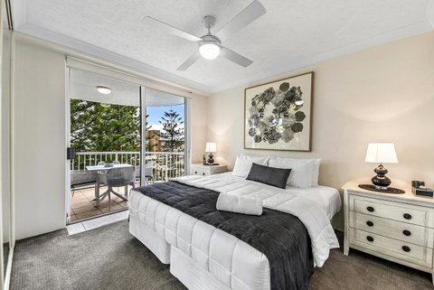 The Ritz Resort Heated Pool - ACT Tourism 17
