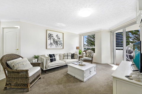 The Ritz Resort Heated Pool - ACT Tourism 22
