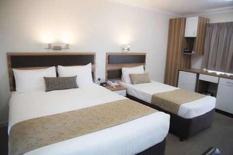 Charleville Motel - ACT Tourism 21