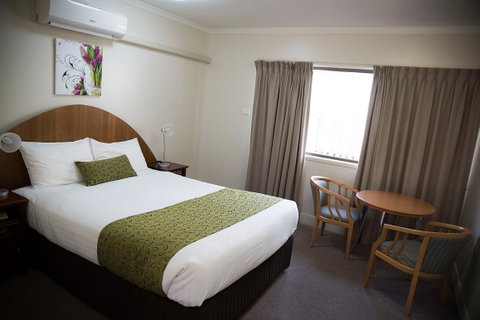 Charleville Motel - ACT Tourism 8