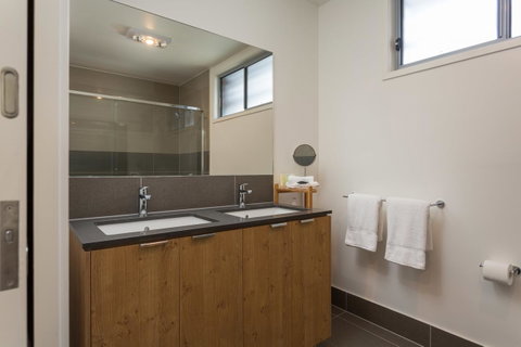 The Residences@Hillside - ACT Tourism 9