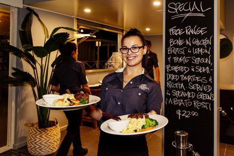 Shamrock Gardens Motel - ACT Tourism 8