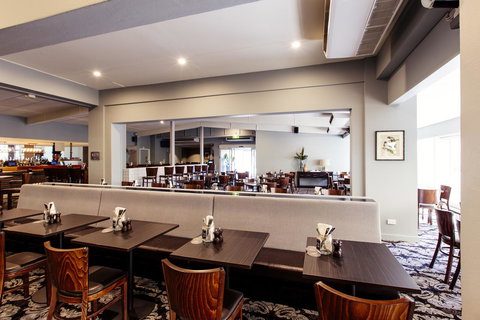 Shamrock Gardens Motel - ACT Tourism 14