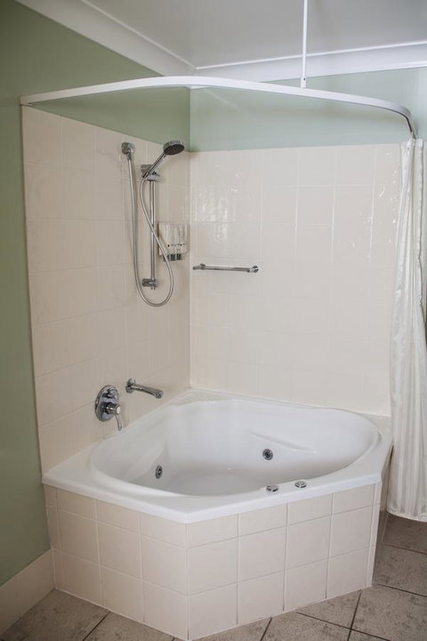 Eastgate On The Range Motel - ACT Tourism 40