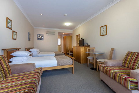 Eastgate On The Range Motel - ACT Tourism 6