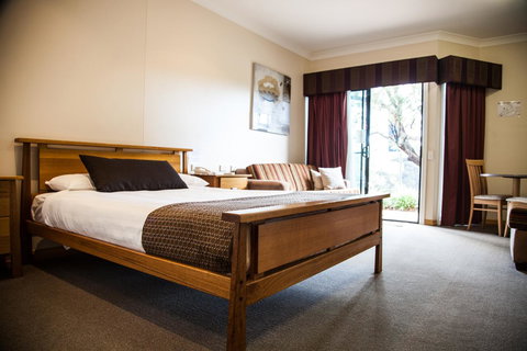 Eastgate On The Range Motel - ACT Tourism 5