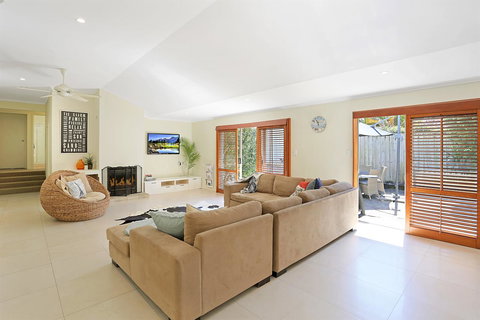 The Shack Noosa - ACT Tourism 3
