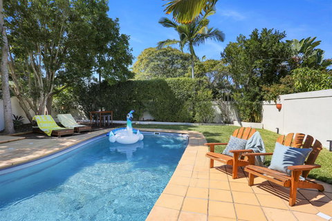 The Shack Noosa - ACT Tourism 1