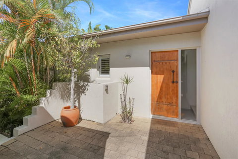 The Shack Noosa - ACT Tourism 14
