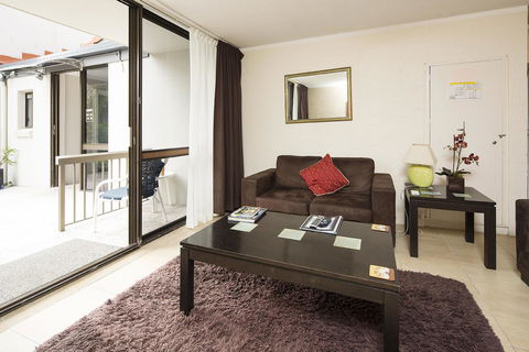 Burleigh Palms Holiday Apartments - ACT Tourism 33