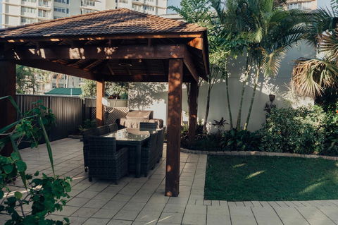 Burleigh Palms Holiday Apartments - ACT Tourism 32