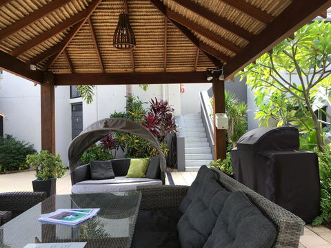 Burleigh Palms Holiday Apartments - ACT Tourism 4