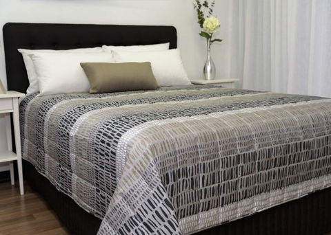 Burleigh Palms Holiday Apartments - ACT Tourism 1