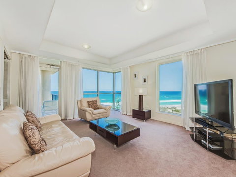 Oceana On Broadbeach - ACT Tourism 5