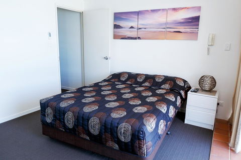 Crystal Beachfront Apartments - ACT Tourism 30