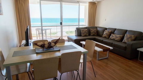 Crystal Beachfront Apartments - ACT Tourism 42