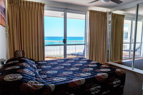 Crystal Beachfront Apartments - ACT Tourism 41