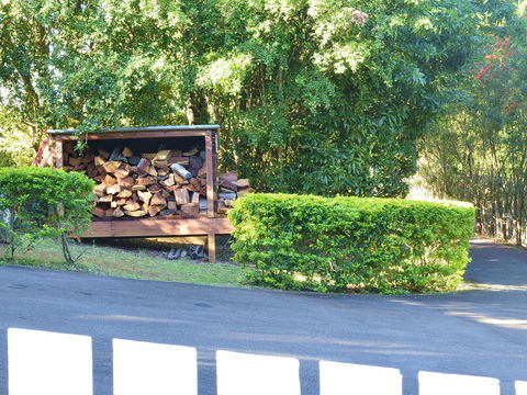 Apple Tree Cottage Montville - ACT Tourism 21