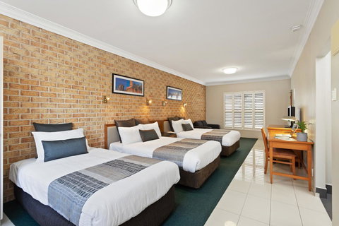Coopers Colonial Motel - ACT Tourism 9