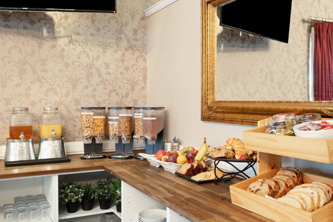 Coopers Colonial Motel - ACT Tourism 30