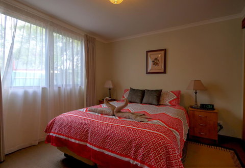 Ficifolia Lodge - ACT Tourism 22