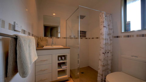 Ficifolia Lodge - ACT Tourism 2