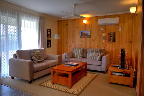 Ficifolia Lodge - ACT Tourism 20